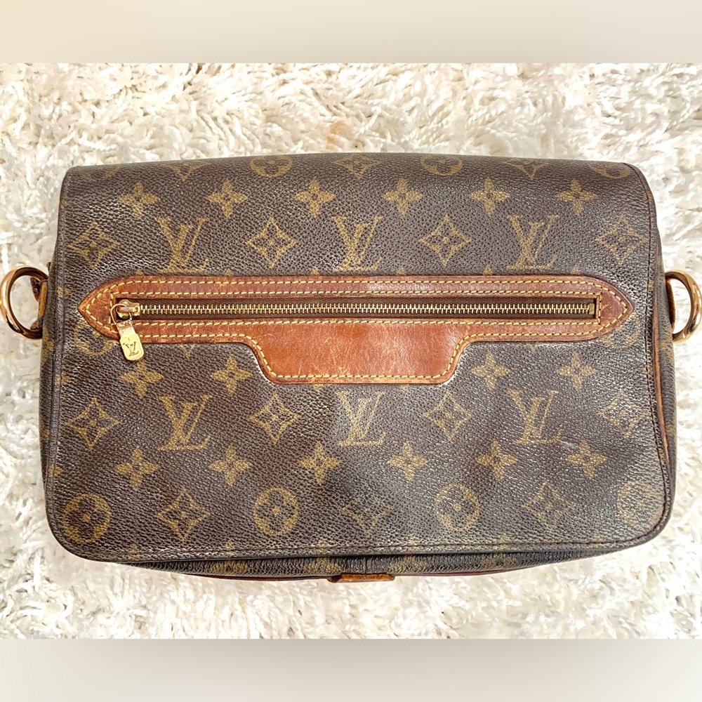Louis Vuitton Vintage Saint Germain Authentic Monogram Canvas Handbag Clutch
